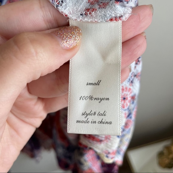 Francesca’s / Handkerchief Asymmetrical Midi Dress - Picture 4 of 10